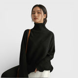 Suéter com decote alto aconchegante